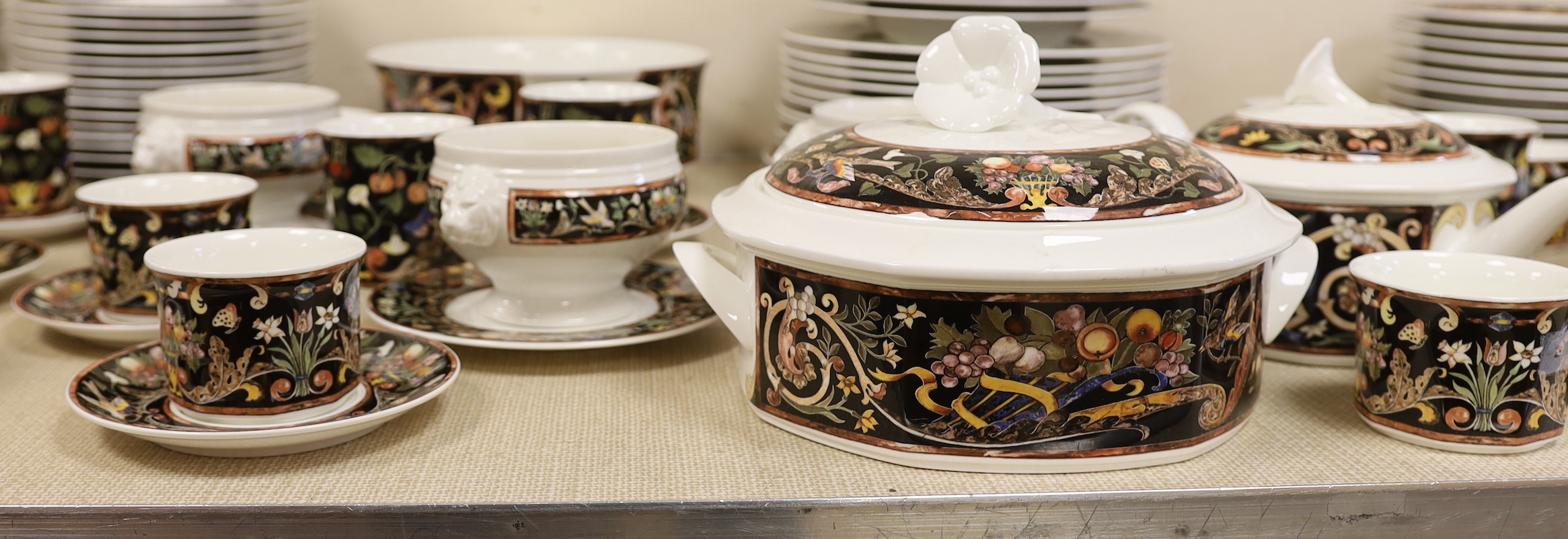 A Villeroy & Boch Intarsia service